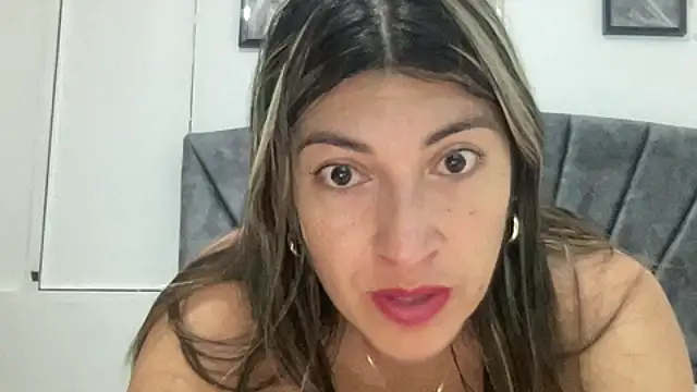 LunaBeya online show from 01/08/26, 12:44