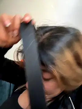 LunaBeya online show from 10/19/25, 09:28