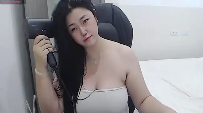 minnie9009 online show from 03/02/25, 04:50