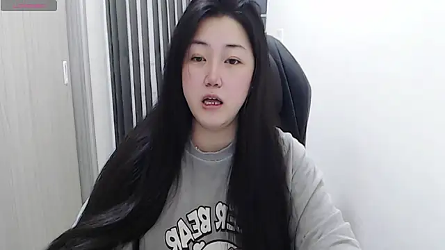 minnie9009 online show from 03/21/25, 01:56