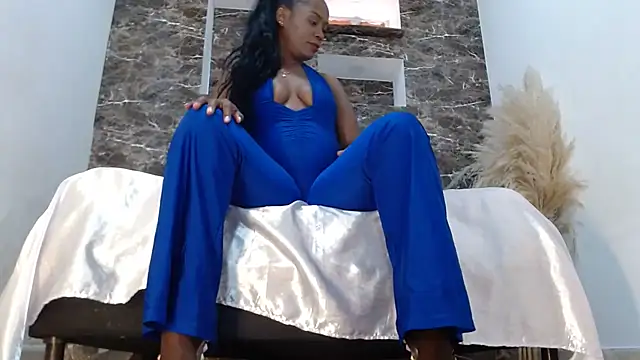 RAICHELLCOOPER1 online show from 09/22/25, 05:19