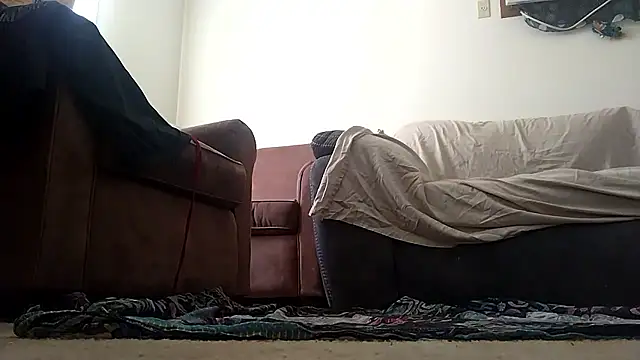 Snapshot of nvr2l8t2eatcock chatting on 10/19/25, 04:21 nvr2l8t2eatcock online show from 10/19/25, 04:21
