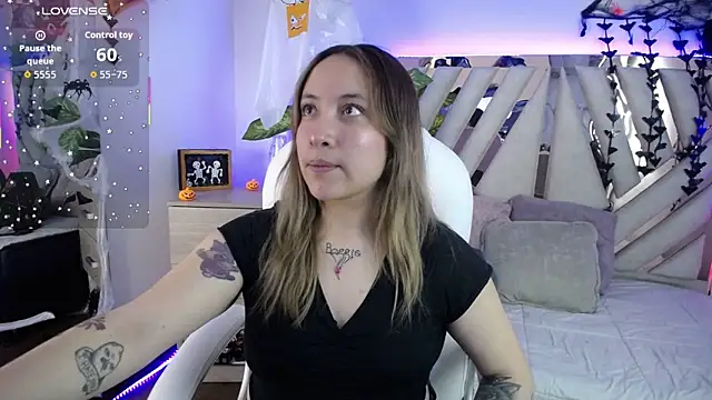 NyxAndria 1 online show from 11/12/25, 08:45