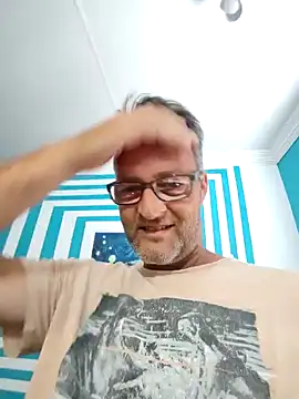 Snapshot of itsmeyes69 chatting on 01/28/25, 02:42 itsmeyes69 online show from 01/28/25, 02:42