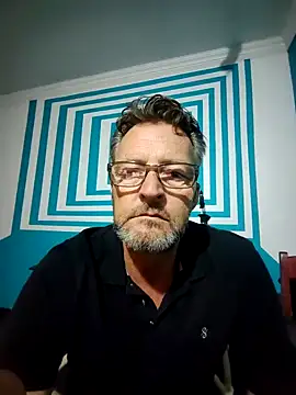 Snapshot of itsmeyes69 chatting on 02/11/25, 10:18 itsmeyes69 online show from 02/11/25, 10:18