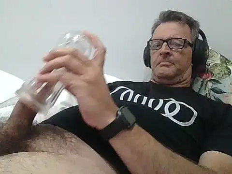 itsmeyes69 online show from 03/26/26, 09:24