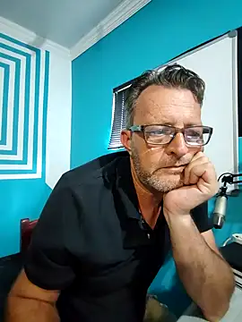 Snapshot of itsmeyes69 chatting on 01/29/25, 02:21 itsmeyes69 online show from 01/29/25, 02:21