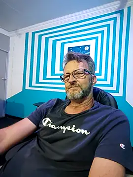 Snapshot of itsmeyes69 chatting on 02/17/25, 08:06 itsmeyes69 online show from 02/17/25, 08:06