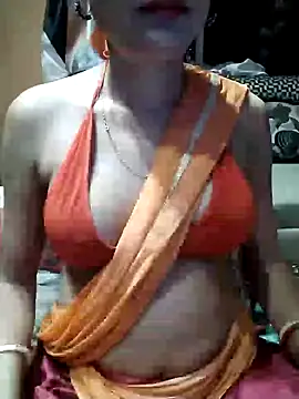 SANA-LEONI online show from 03/03/25, 02:39