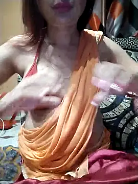 SANA-LEONI online show from 12/04/25, 01:54