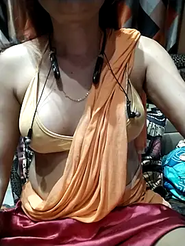 SANA-LEONI online show from 12/02/25, 03:03