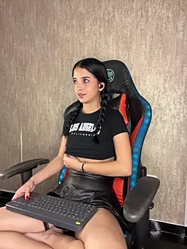 StefanyRousse online show from 11/14/25, 12:09