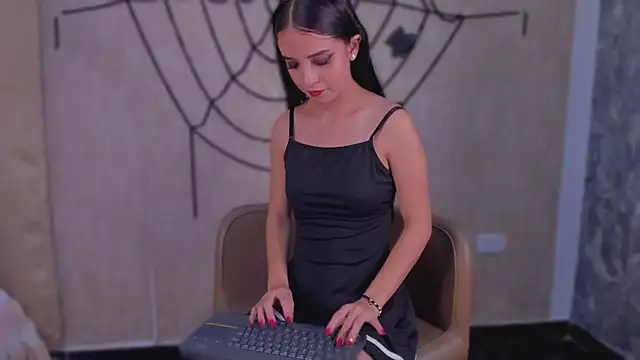 StefanyRousse online show from 10/24/25, 11:42