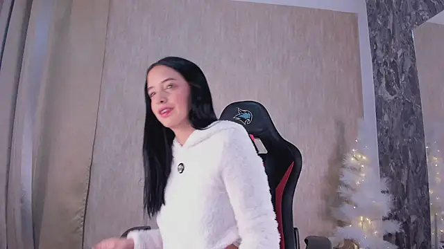 StefanyRousse online show from 12/18/25, 11:47