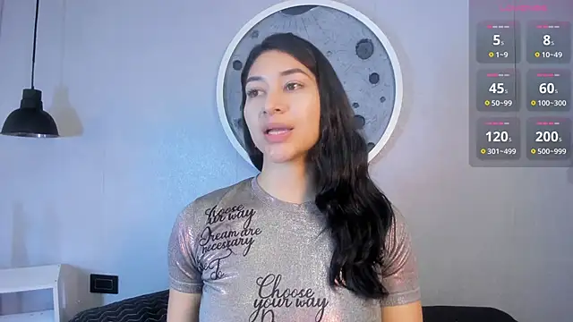 Snapshot of Sara_conde chatting on 11/26/25, 11:21 Sara conde online show from 11/26/25, 11:21