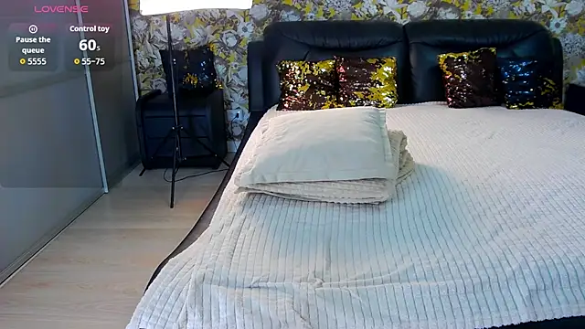 LiaStef online show from 04/02/26, 09:16