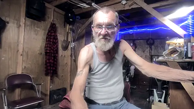 Snapshot of Aldick68 chatting on 07/13/26, 01:38 Aldick68 online show from 07/13/26, 01:38