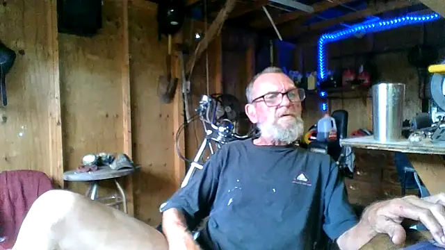 Snapshot of Aldick68 chatting on 07/10/26, 04:18 Aldick68 online show from 07/10/26, 04:18