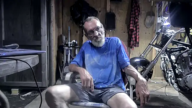 Snapshot of Aldick68 chatting on 07/19/26, 05:16 Aldick68 online show from 07/19/26, 05:16