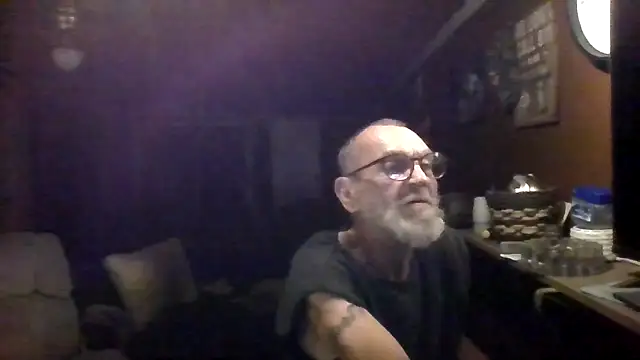 Snapshot of Aldick68 chatting on 06/20/26, 05:34 Aldick68 online show from 06/20/26, 05:34