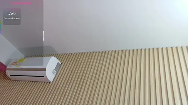 hotiergirl online show from 10/31/25, 12:13