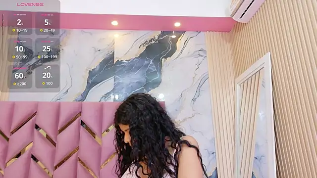 hotiergirl online show from 02/20/26, 12:07