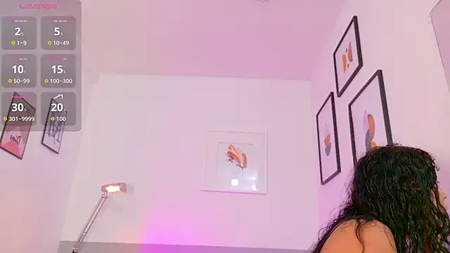 hotiergirl online show from 10/15/25, 12:57