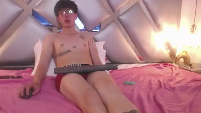 HiddenDesireFx online show from 02/06/25, 04:21