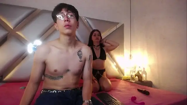 HiddenDesireFx online show from 02/17/25, 01:33