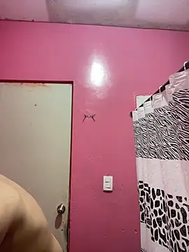 emmarod18 online show from 12/23/25, 12:33