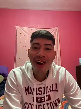 emmarod18 online show from 12/22/25, 06:24