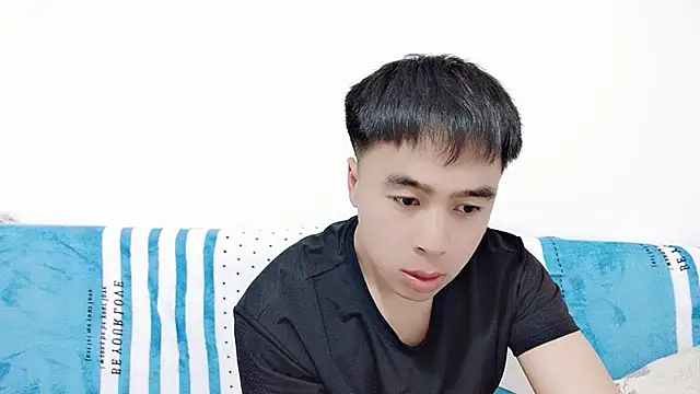                     88 online show from 02/15/26, 03:44