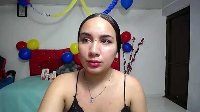 Snapshot of Maylin_horny19 chatting on 06/19/26, 03:12 Maylin horny19 online show from 06/19/26, 03:12
