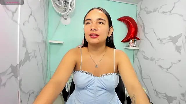Snapshot of Maylin_horny19 chatting on 06/04/26, 03:11 Maylin horny19 online show from 06/04/26, 03:11