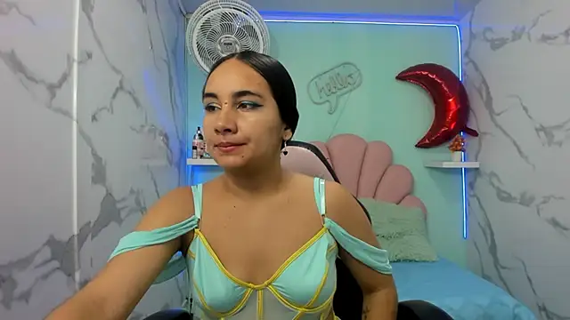 Snapshot of Maylin_horny19 chatting on 05/24/26, 10:42 Maylin horny19 online show from 05/24/26, 10:42