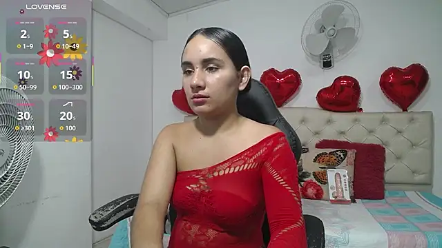 Snapshot of Maylin_horny19 chatting on 10/12/25, 01:51 Maylin horny19 online show from 10/12/25, 01:51