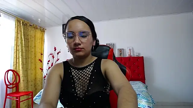 Snapshot of Maylin_horny19 chatting on 03/26/26, 07:12 Maylin horny19 online show from 03/26/26, 07:12