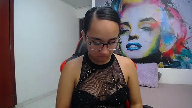 Maylin horny19 online show from 12/13/25, 08:04