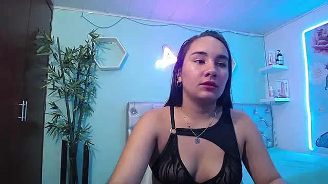 Snapshot of Maylin_horny19 chatting on 07/11/26, 03:07 Maylin horny19 online show from 07/11/26, 03:07
