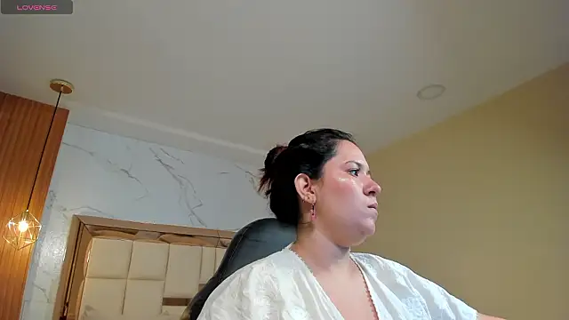 zoes milee online show from 03/19/26, 11:43