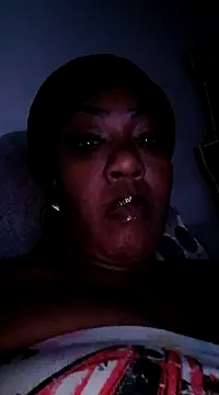 Snapshot of chocolatechipkukky85 chatting on 02/05/25, 01:58 chocolatechipkukky85 online show from 02/05/25, 01:58