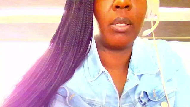 Snapshot of chocolatechipkukky85 chatting on 04/13/26, 08:02 chocolatechipkukky85 online show from 04/13/26, 08:02