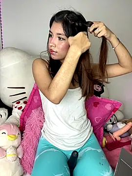 Selesumii online show from 09/19/25, 04:27