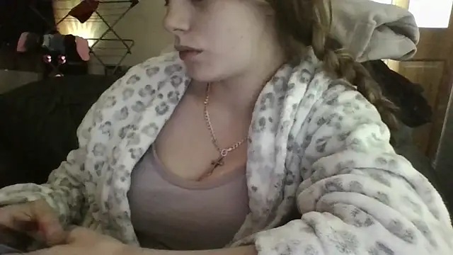 VioletxBlue online show from 06/10/26, 12:06