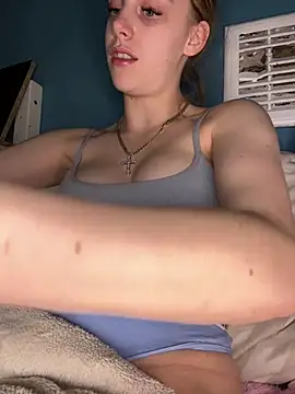 VioletxBlue online show from 03/18/26, 09:15