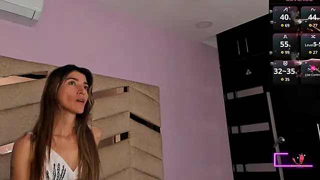 RubiSharqui  online show from 11/20/25, 12:17