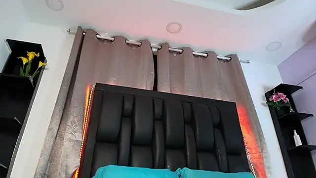 Snapshot of RubiSharqui_ chatting on 07/15/26, 04:25 RubiSharqui online show from 07/15/26, 04:25