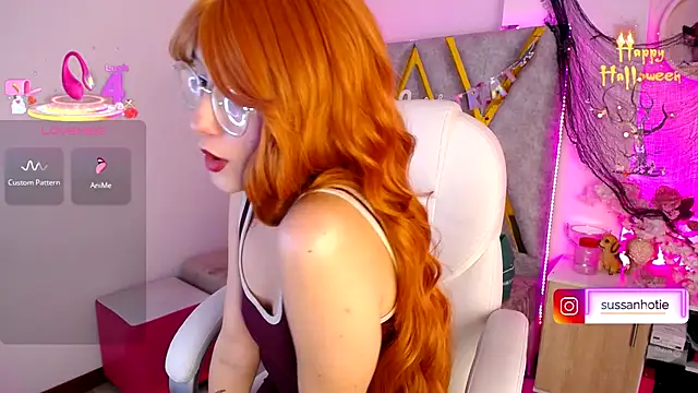 Snapshot of SussanHottye1_ chatting on 11/12/25, 09:57 SussanHottye1 online show from 11/12/25, 09:57