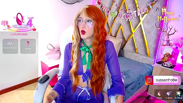 Snapshot of SussanHottye1_ chatting on 10/26/25, 11:43 SussanHottye1 online show from 10/26/25, 11:43