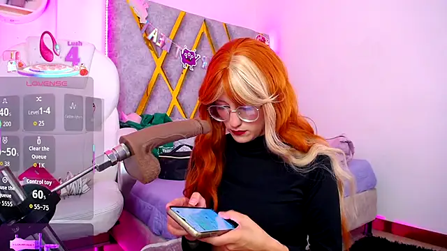 Snapshot of SussanHottye1_ chatting on 12/01/25, 10:27 SussanHottye1 online show from 12/01/25, 10:27